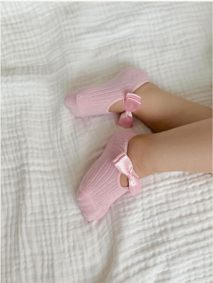 Bow So Cute satin bow socks