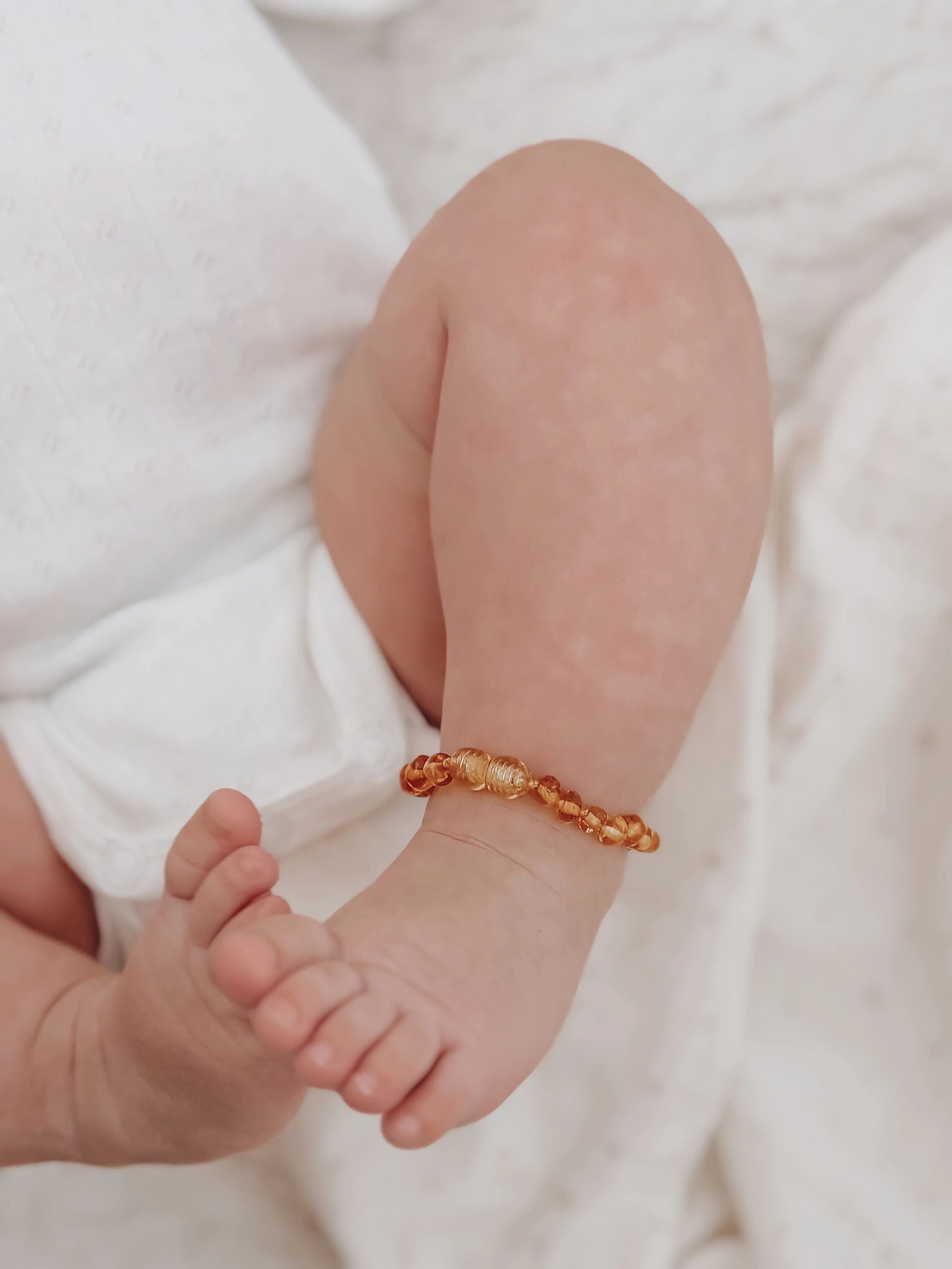 Baltic Essentials polished amber bracelet for baby