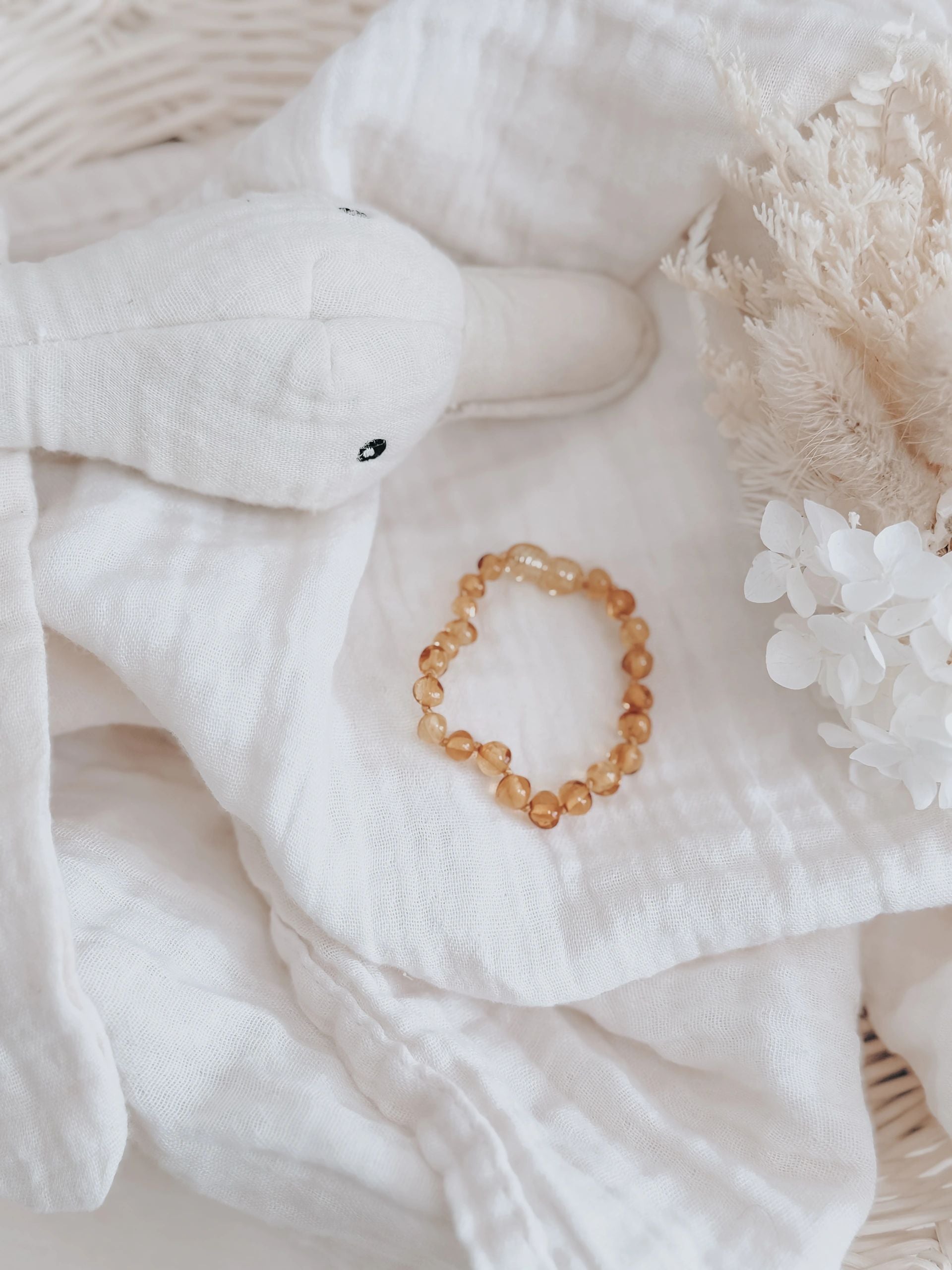Baltic Essentials polished amber bracelet for baby