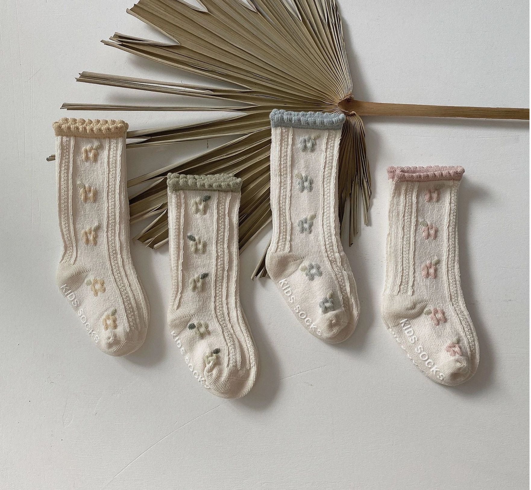 Annie & Charles floral cotton socks