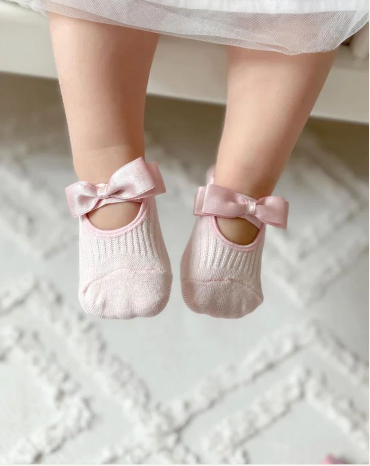 Bow So Cute satin bow socks