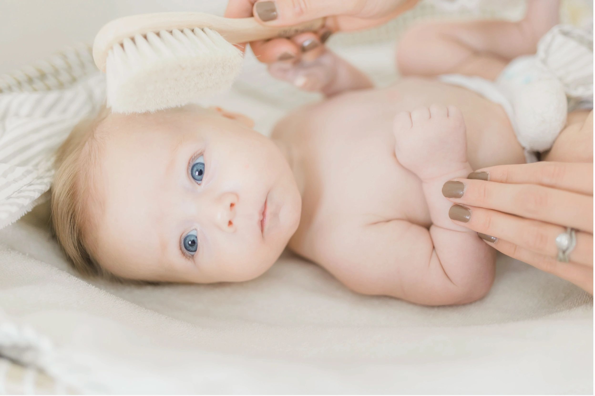 Ali + Ali wooden baby brush